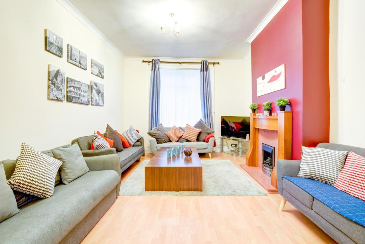 Premium 4-Bed Room House. Great Central Location. Gosforth  Buitenkant foto